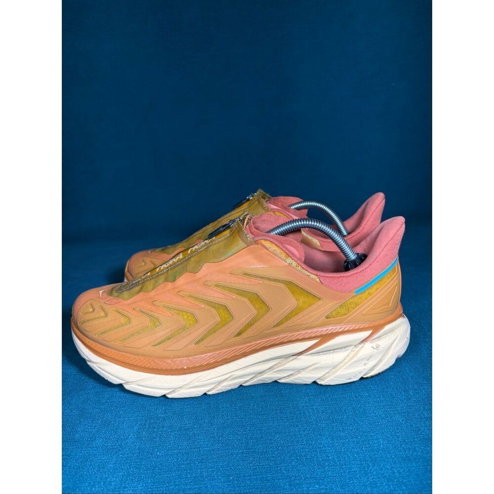 HOKA Project Clifton DSBD Zip Running Shoes Women’s 11.5 Men’s 10.5 Orange Pink